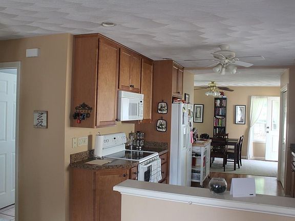 5th image of 137 Eutaw Ave