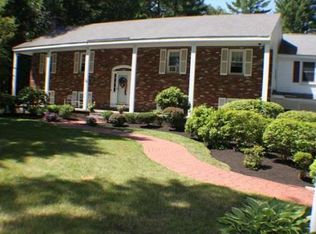 12 Hillview Rd, North Reading, MA 01864