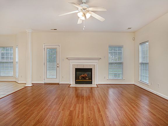 2nd image of 509 Grantham Ln
