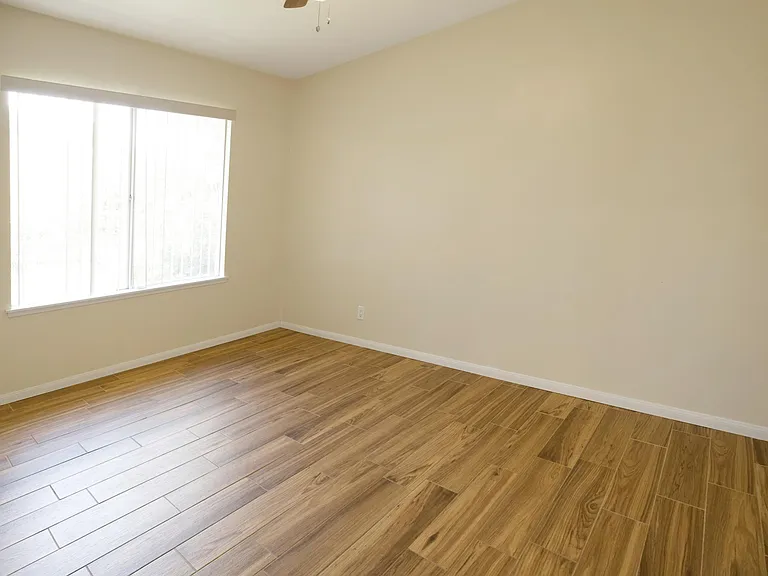 2380 Bryson Pl — Photo 9