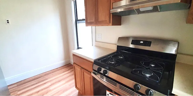 Rented by Axxess Realty Group | media 6