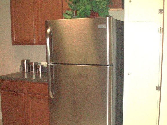 4th image of 3716 Dodge St APT 4