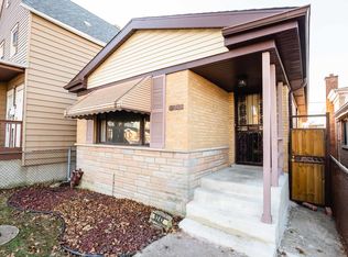 9242 S Calumet Ave, Chicago, IL 60619