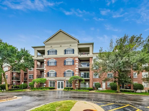 0S099 Lee Ct Unit 403, Winfield, IL 60190
