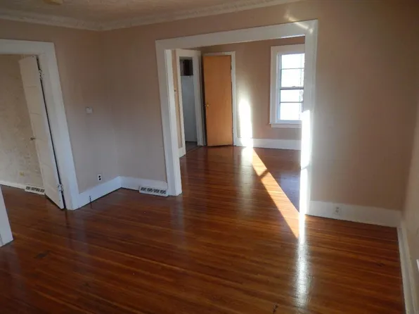 44 Brad St, Rochester, NY 14622