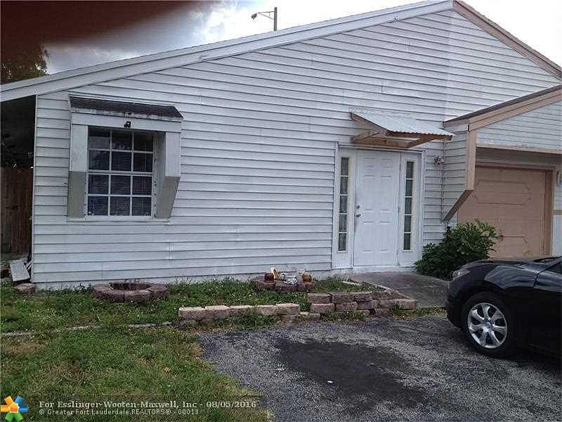 1st image of 1370 SW 71st Ter