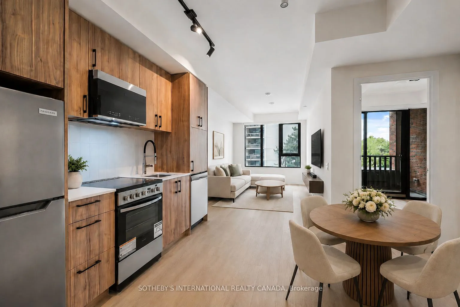 1 bed, $2,555 — Photo 1