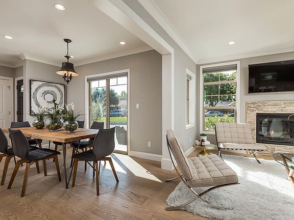 4th image of 15 Iris Ln