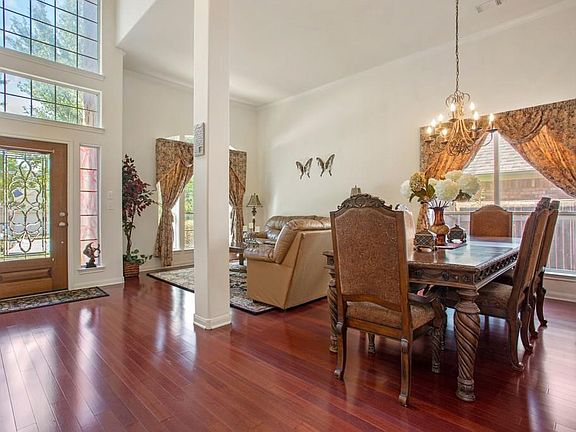4th image of 2828 Stonecreek Pl
