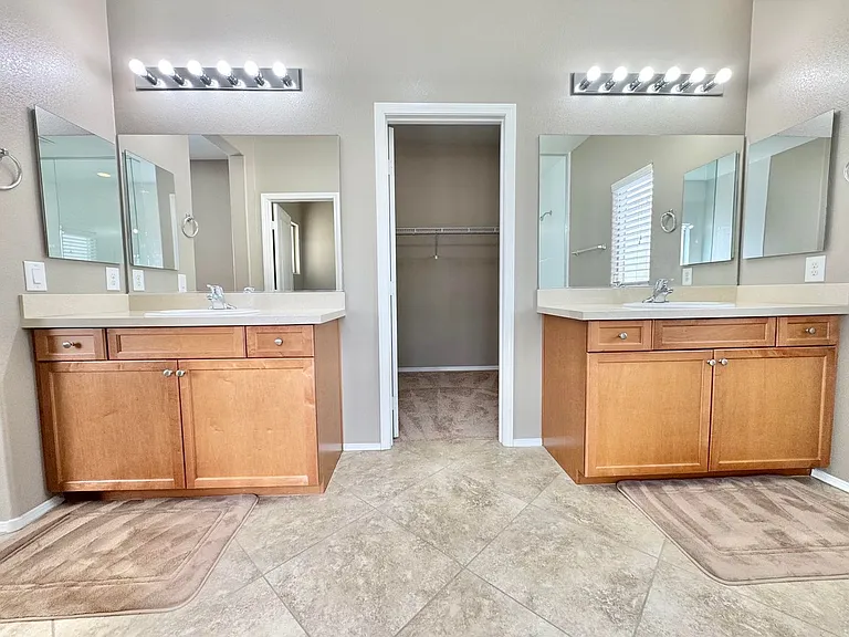 5861 Sleepy Willow St #1 — Photo 31