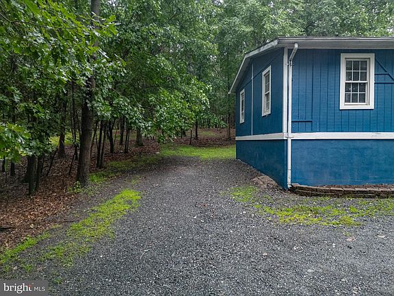 5th image of 2037 Forest Lake Dr