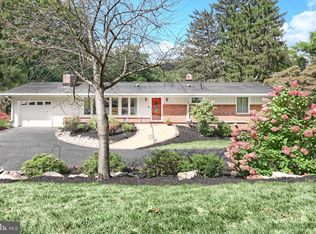 1762 Westwood Rd, York, PA 17403
