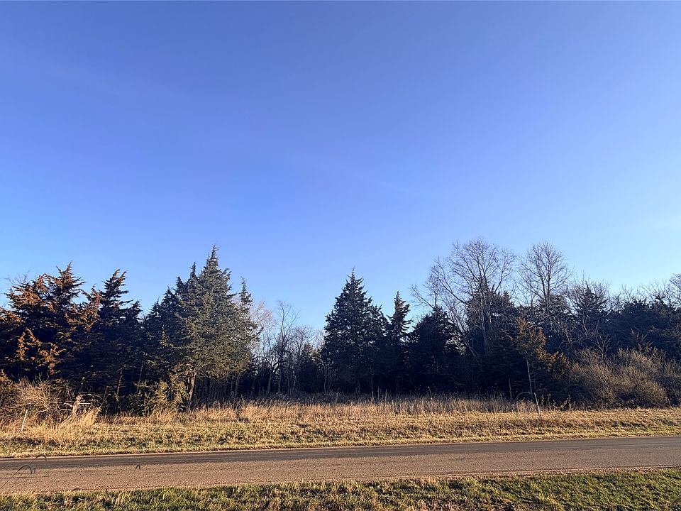 2nd image of 4722 Cornelius Rd