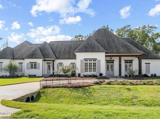 201 Hidden Creek Cir, Ridgeland, MS 39157