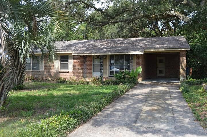 1st image of 36 Silva Dr NW