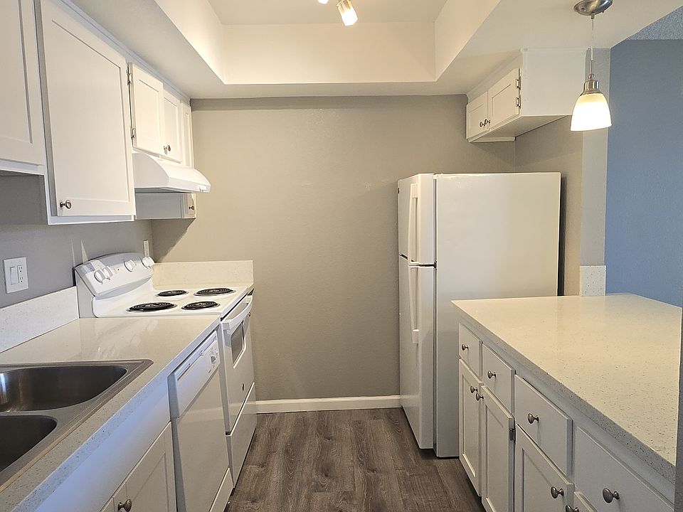 1st image of 6425 Casada Way #14