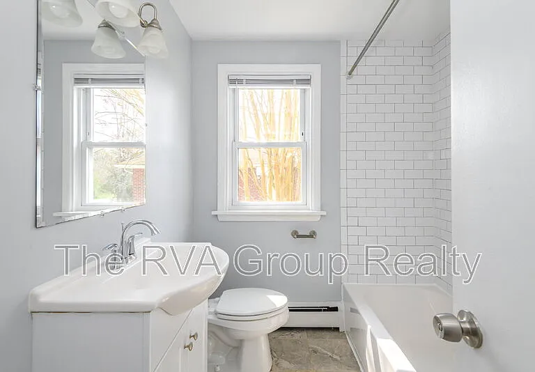 2201 Lydell Dr — Photo 30