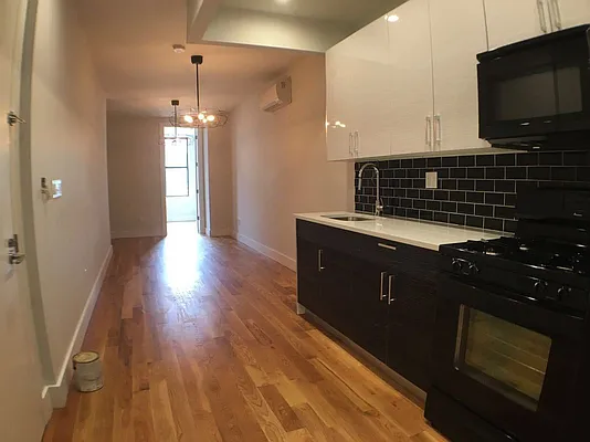 Rented by JW Real Estate Services LLC | media 10