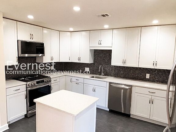 2nd image of 12709 Gordon Blvd APT 70