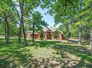 349 Sandpiper Dr, Weatherford, TX 76088