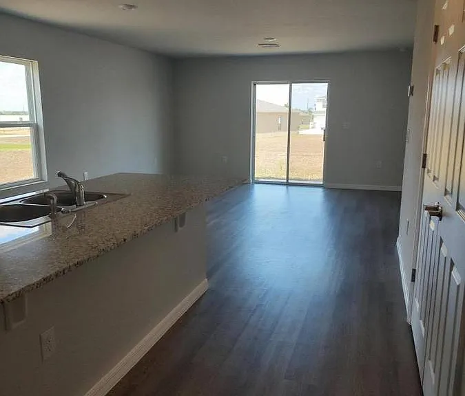 1741 High Ridge Dr — Photo 4
