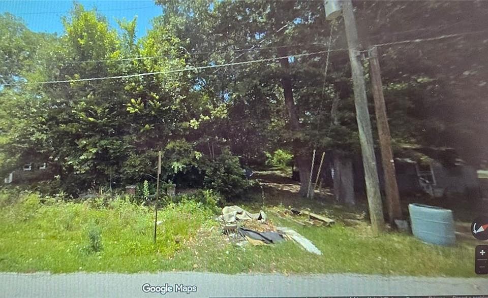 1st image of 0 NE Poplar Ave