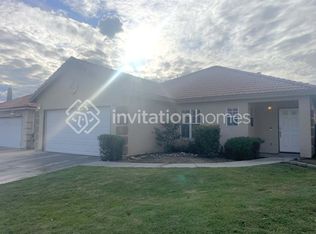 7834 Nye Dr, Highland, CA 92346