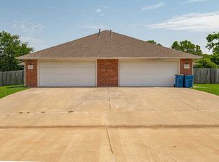 2405 S Bluestone St #2407, Stillwater, OK 74074