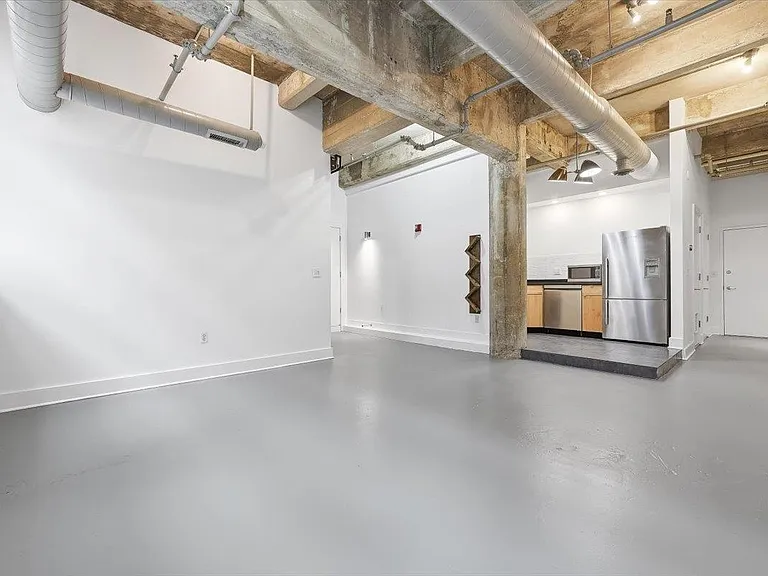 140 Bay St #6F — Photo 7
