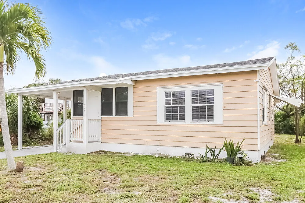 2 bed, 1.5 bath, 1020 sqft, $3,140 — Photo 1