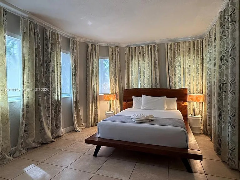 7710 Harding Ave #7 — Photo 6