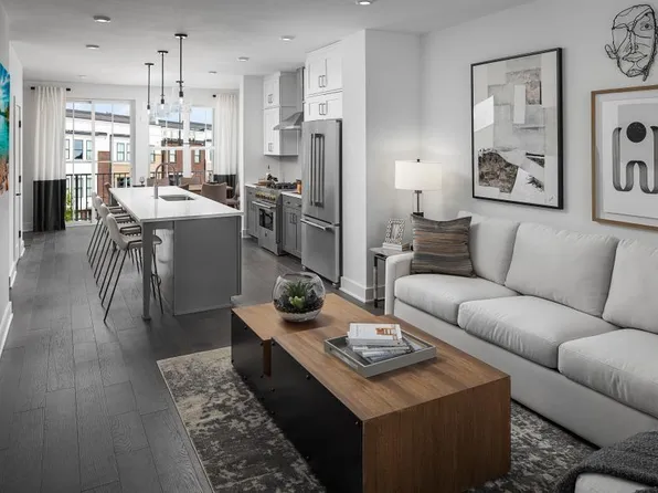 201 New St #3205, Decatur, GA 30030