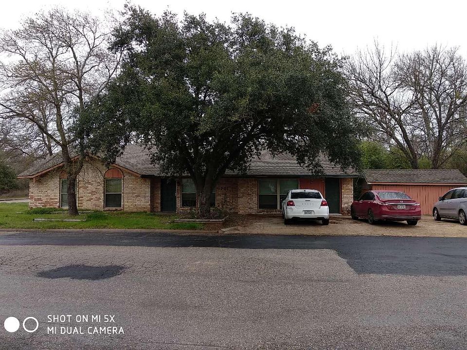 1st image of 1301 Merry Oaks Dr #A