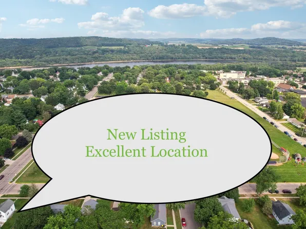 60 6th St, Prairie Du Sac, WI 53578
