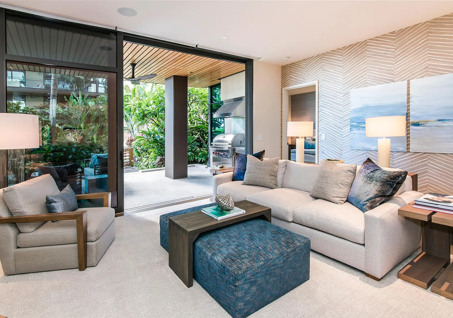 Park Lane Garden Suite — Photo 2