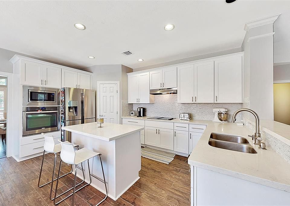 1st image of 5218 Hanneck Valley Ln