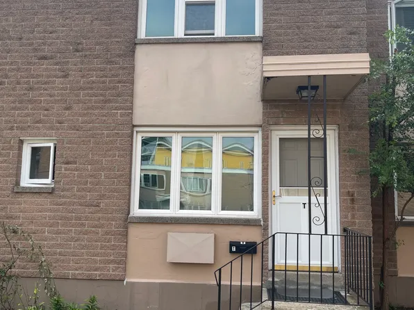 120 Wooster St, New Haven, CT 06511