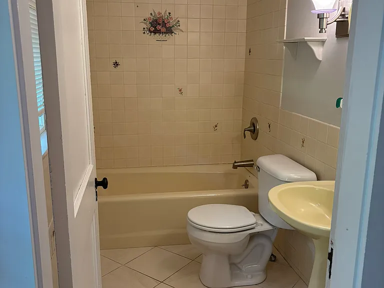 15 Ridgewood Ave — Photo 23