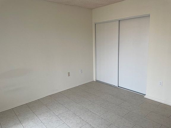 4th image of 205 W Cushing St #205