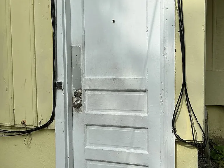 118 College Pl — Photo 13