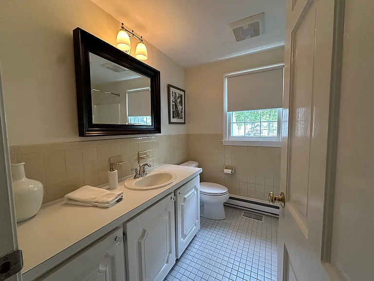 37 Summit St #1 — Photo 8