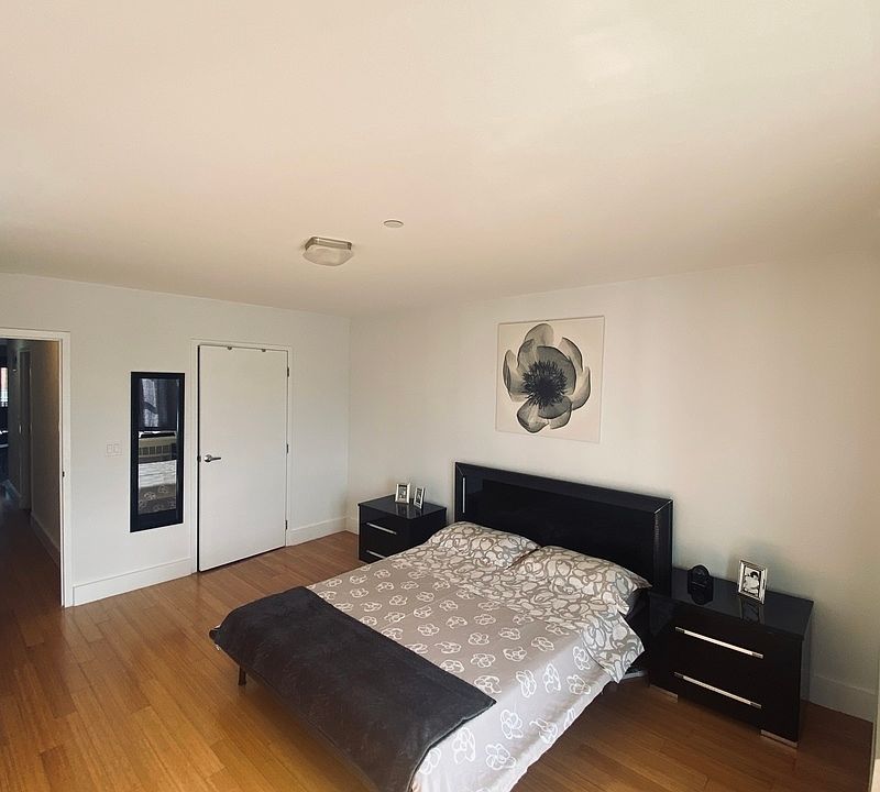 1st image of 25-87 37th St #4