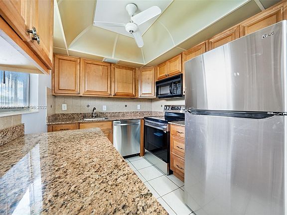 2nd image of 516 Monaco Park #K