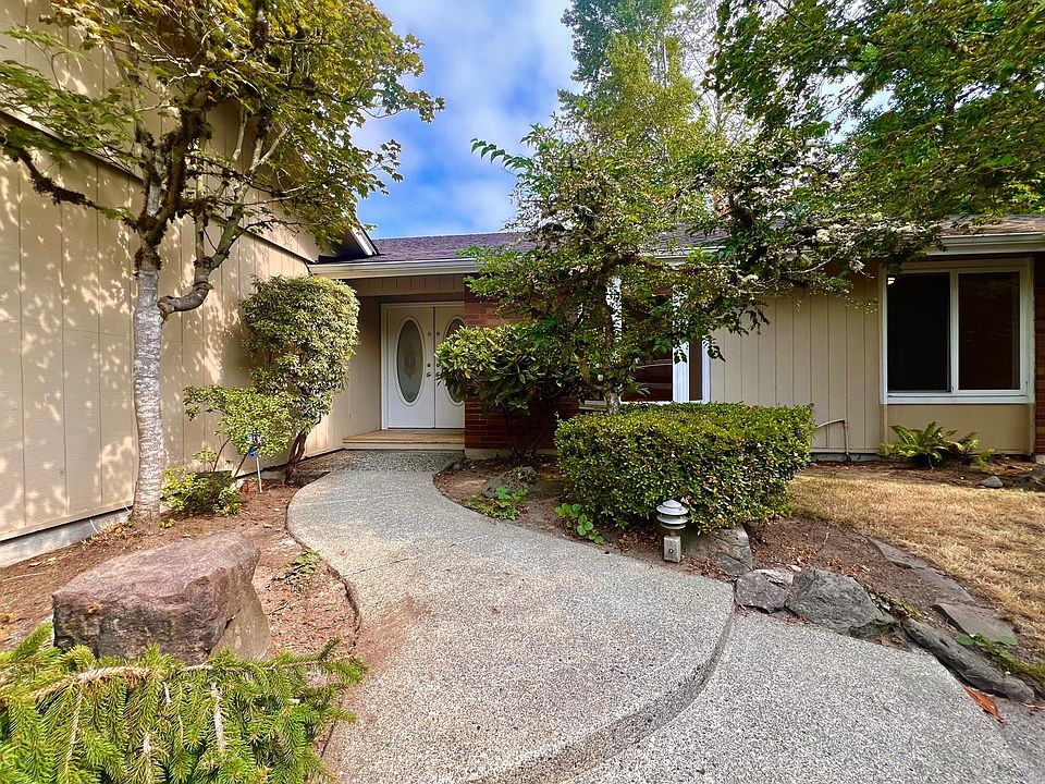 1st image of 4706 109th Pl NE