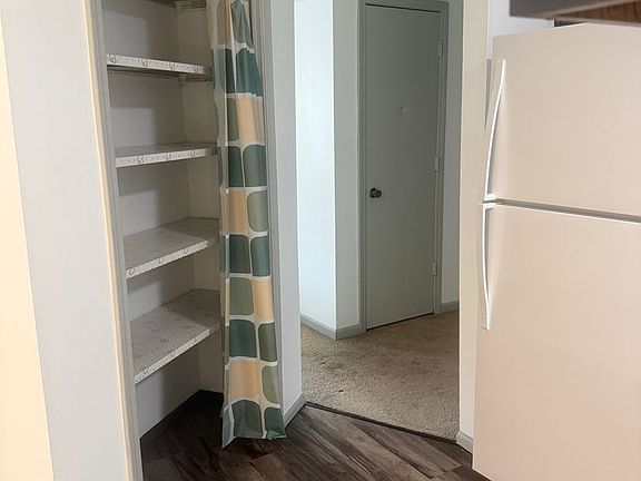 2nd image of 431 Maple Grove Way