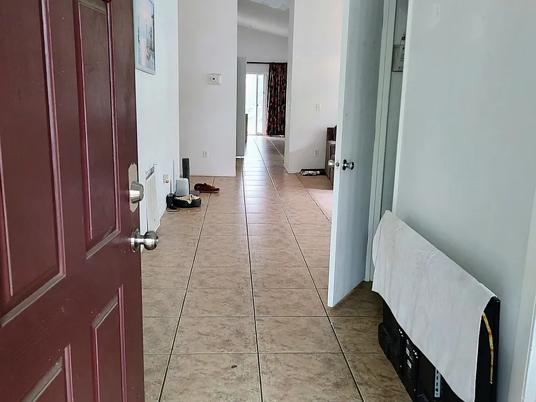 521 Castlemain Cir — Photo 9