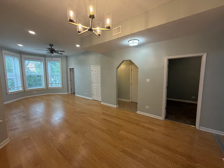 6547 S Drexel Ave #2 — Photo 4
