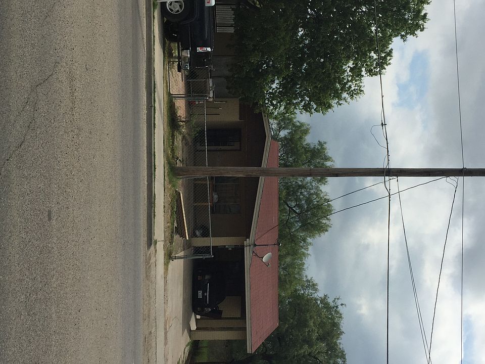 2nd image of 1701 Eidson Rd