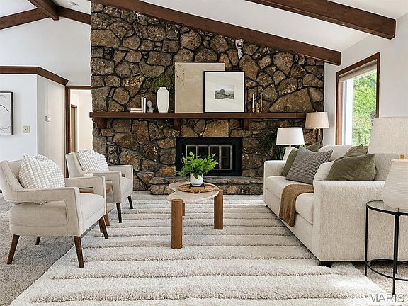 4th image of 13 Laurel Oaks Ct