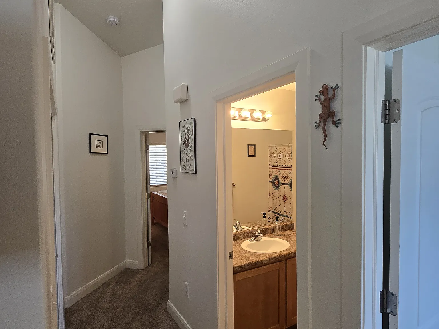 2 bed, 934 sqft, $1,400 — Photo 3